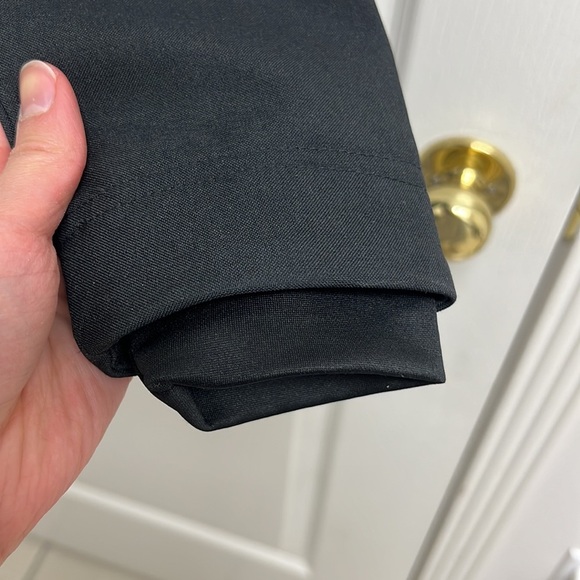 The North Face Black Hooded Shell Jacket - Picture 6 of 7